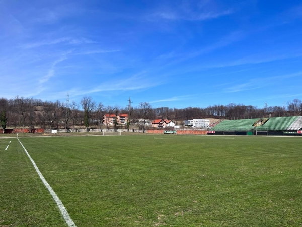 Budućnost pokorila Gračanicu, debakl Jedinstva u Goraždu i golijada u Srebreniku